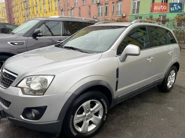 Серый Опель Антара, объемом двигателя 2.4 л и пробегом 153 тыс. км за 12000 $, фото 16 на Automoto.ua