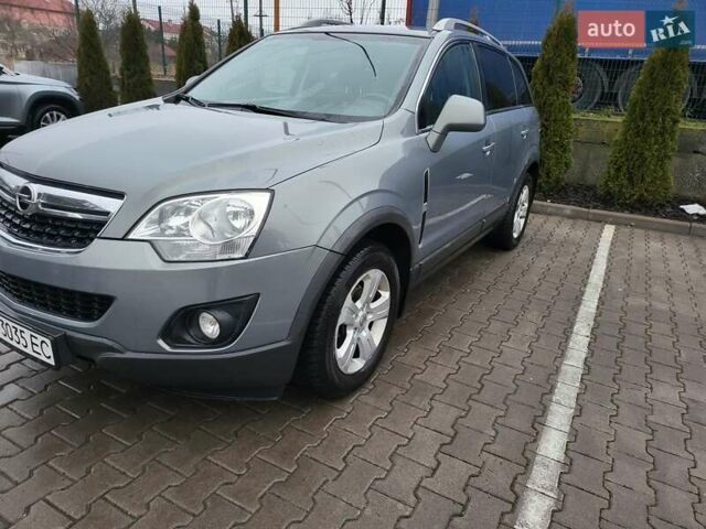 Серый Опель Антара, объемом двигателя 2.23 л и пробегом 212 тыс. км за 10900 $, фото 4 на Automoto.ua