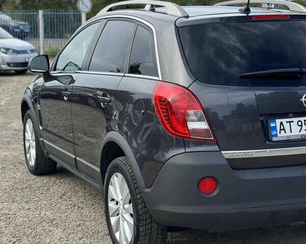 Серый Опель Антара, объемом двигателя 2.2 л и пробегом 206 тыс. км за 11555 $, фото 17 на Automoto.ua