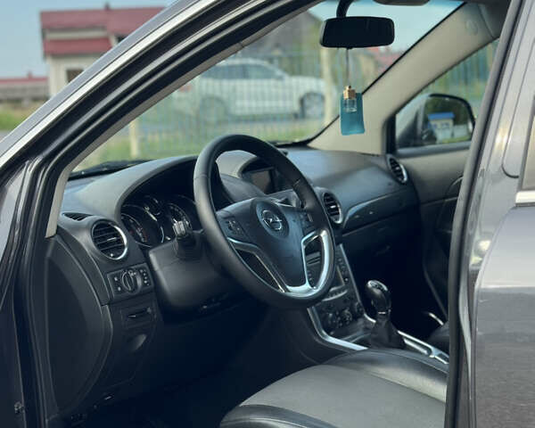 Серый Опель Антара, объемом двигателя 2.2 л и пробегом 206 тыс. км за 11555 $, фото 19 на Automoto.ua