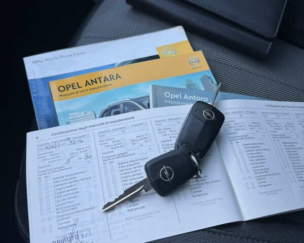 Серый Опель Антара, объемом двигателя 2.2 л и пробегом 206 тыс. км за 11555 $, фото 39 на Automoto.ua