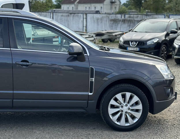 Серый Опель Антара, объемом двигателя 2.2 л и пробегом 206 тыс. км за 11555 $, фото 11 на Automoto.ua