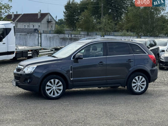 Серый Опель Антара, объемом двигателя 2.2 л и пробегом 206 тыс. км за 11555 $, фото 5 на Automoto.ua