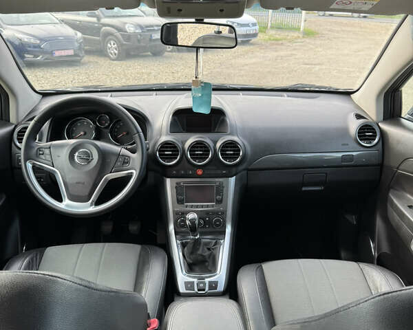 Серый Опель Антара, объемом двигателя 2.2 л и пробегом 206 тыс. км за 11650 $, фото 33 на Automoto.ua