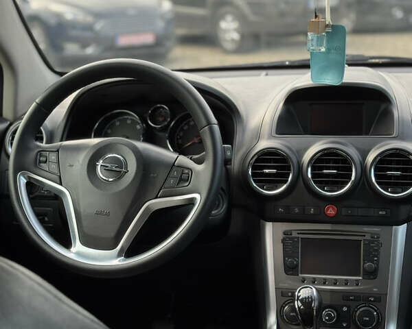 Серый Опель Антара, объемом двигателя 2.2 л и пробегом 206 тыс. км за 11555 $, фото 33 на Automoto.ua