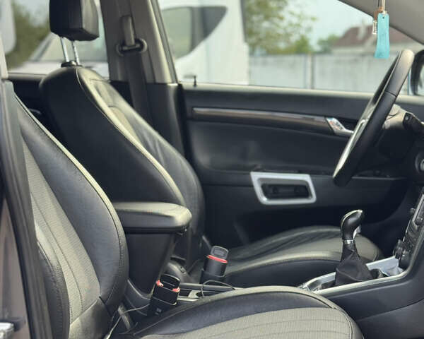 Серый Опель Антара, объемом двигателя 2.2 л и пробегом 206 тыс. км за 11555 $, фото 30 на Automoto.ua