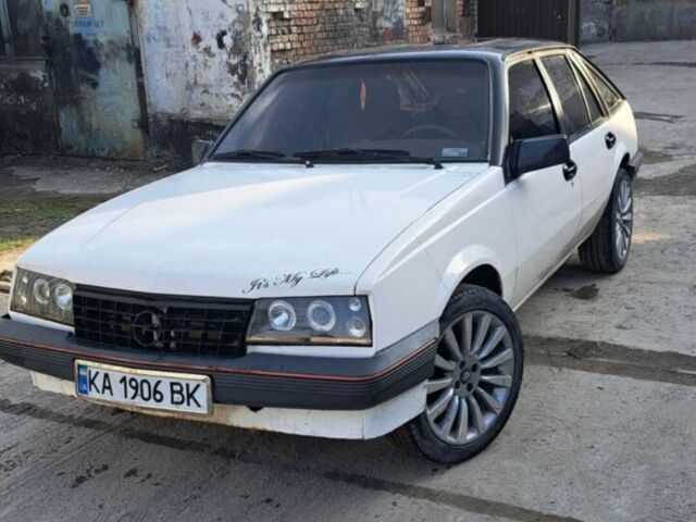 Білий Опель Аскона, об'ємом двигуна 1.6 л та пробігом 250 тис. км за 1100 $, фото 1 на Automoto.ua