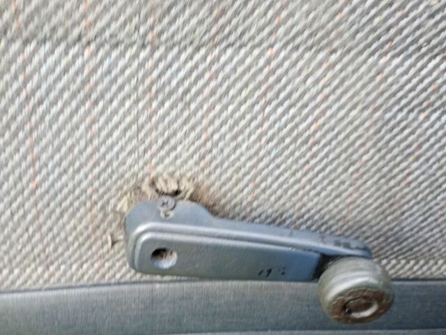 Белый Опель Аскона, объемом двигателя 1.6 л и пробегом 573 тыс. км за 955 $, фото 15 на Automoto.ua