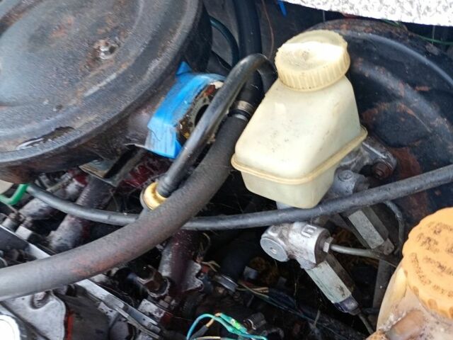 Белый Опель Аскона, объемом двигателя 1.6 л и пробегом 573 тыс. км за 955 $, фото 11 на Automoto.ua