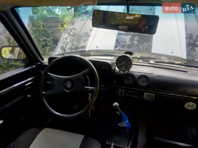 Белый Опель Аскона, объемом двигателя 0 л и пробегом 100 тыс. км за 1500 $, фото 10 на Automoto.ua