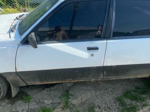 Опель Аскона 1986 в Калуше на Automoto.ua Белый Опель Аскона, объемом двигателя 1.6 л и пробегом 2 тыс. км за 750 $, фото 2 на Automoto.ua