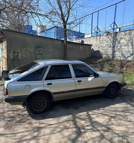 Бежевый Опель Аскона, объемом двигателя 1.6 л и пробегом 296 тыс. км за 1000 $, фото 23 на Automoto.ua