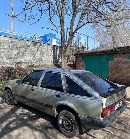 Бежевый Опель Аскона, объемом двигателя 1.6 л и пробегом 296 тыс. км за 1000 $, фото 24 на Automoto.ua