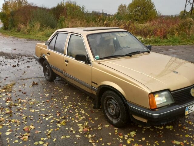 Бежевый Опель Аскона, объемом двигателя 1 л и пробегом 300 тыс. км за 350 $, фото 7 на Automoto.ua