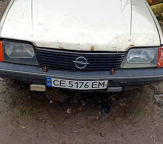 Бежевый Опель Аскона, объемом двигателя 1.6 л и пробегом 200 тыс. км за 500 $, фото 5 на Automoto.ua