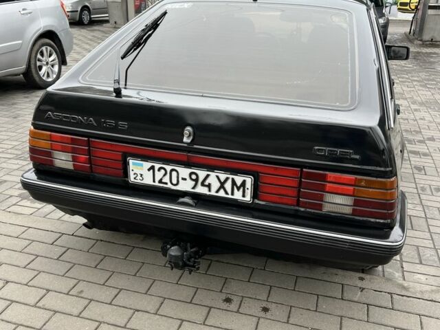 Черный Опель Аскона, объемом двигателя 1.6 л и пробегом 1000 тыс. км за 900 $, фото 10 на Automoto.ua