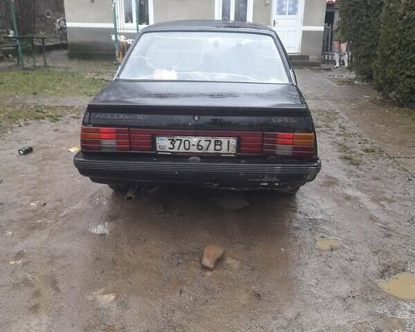 Чорний Опель Аскона, об'ємом двигуна 1.8 л та пробігом 321 тис. км за 550 $, фото 4 на Automoto.ua