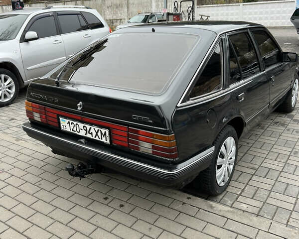 Черный Опель Аскона, объемом двигателя 0 л и пробегом 700 тыс. км за 1000 $, фото 9 на Automoto.ua