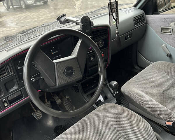 Черный Опель Аскона, объемом двигателя 0 л и пробегом 700 тыс. км за 1000 $, фото 24 на Automoto.ua