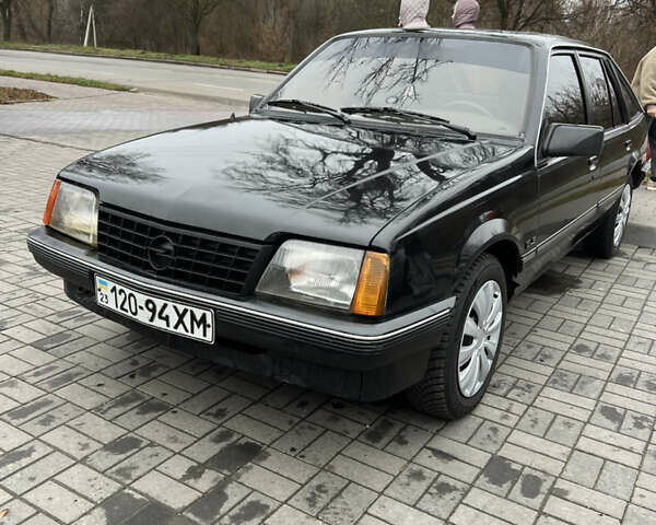 Черный Опель Аскона, объемом двигателя 0 л и пробегом 700 тыс. км за 1000 $, фото 18 на Automoto.ua