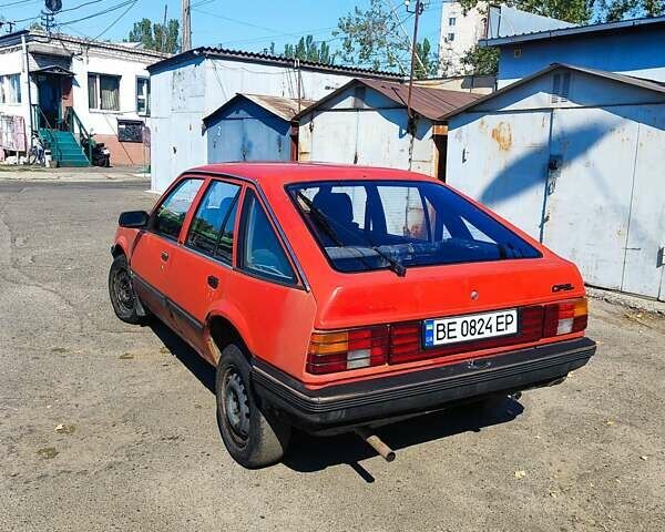 Красный Опель Аскона, объемом двигателя 1.8 л и пробегом 186 тыс. км за 500 $, фото 1 на Automoto.ua
