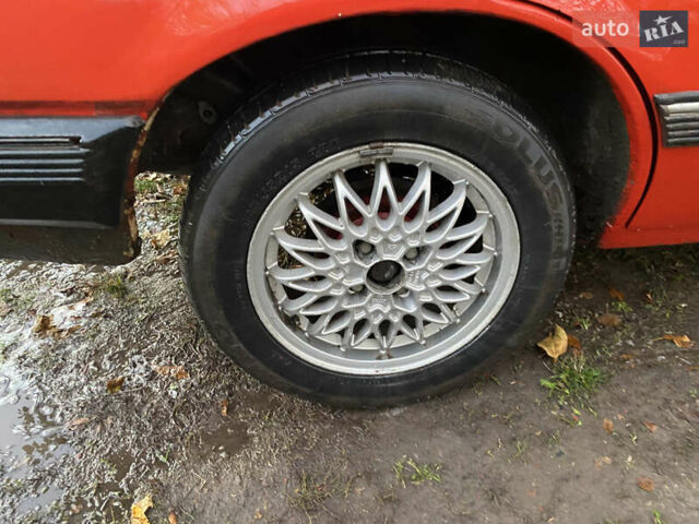 Красный Опель Аскона, объемом двигателя 1.3 л и пробегом 100 тыс. км за 1100 $, фото 3 на Automoto.ua