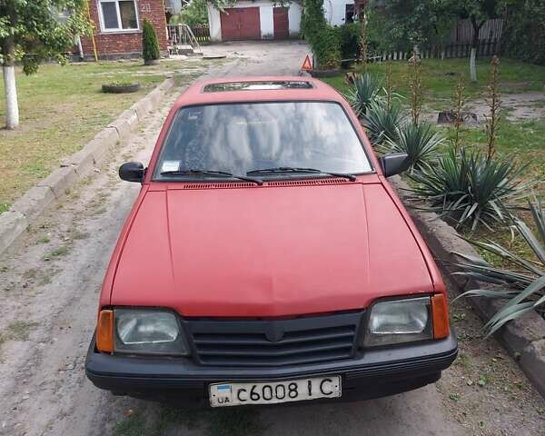 Червоний Опель Аскона, об'ємом двигуна 1.4 л та пробігом 200 тис. км за 450 $, фото 9 на Automoto.ua
