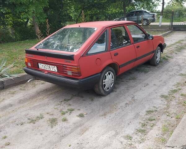 Червоний Опель Аскона, об'ємом двигуна 1.4 л та пробігом 200 тис. км за 450 $, фото 12 на Automoto.ua