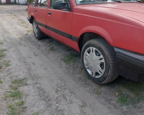 Червоний Опель Аскона, об'ємом двигуна 1.4 л та пробігом 200 тис. км за 450 $, фото 11 на Automoto.ua