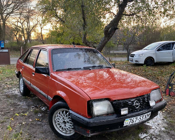 Красный Опель Аскона, объемом двигателя 1.3 л и пробегом 100 тыс. км за 1100 $, фото 9 на Automoto.ua