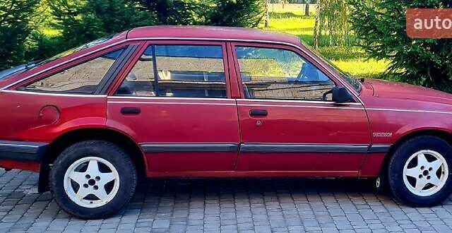 Опель Аскона 1986 в Ратно на Automoto.ua Красный Опель Аскона, объемом двигателя 1.6 л и пробегом 300 тыс. км за 800 $, фото 6 на Automoto.ua
