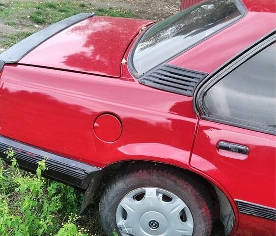 Червоний Опель Аскона, об'ємом двигуна 1.6 л та пробігом 111 тис. км за 1000 $, фото 1 на Automoto.ua