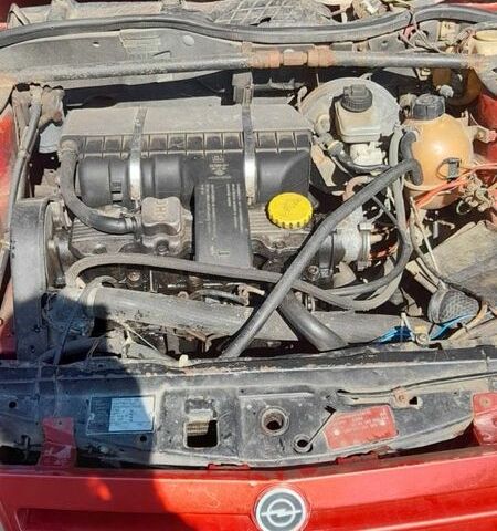 Червоний Опель Аскона, об'ємом двигуна 1.6 л та пробігом 500 тис. км за 1000 $, фото 3 на Automoto.ua