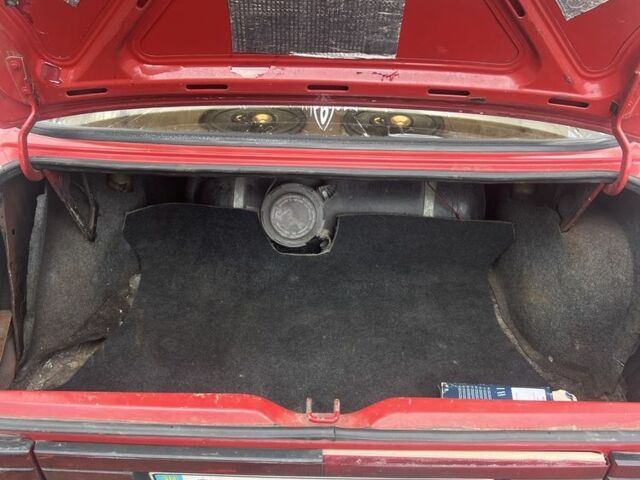 Красный Опель Аскона, объемом двигателя 2 л и пробегом 200 тыс. км за 800 $, фото 7 на Automoto.ua