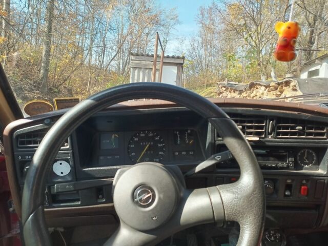 Червоний Опель Аскона, об'ємом двигуна 1.6 л та пробігом 100 тис. км за 800 $, фото 3 на Automoto.ua