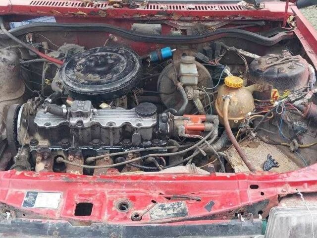 Красный Опель Аскона, объемом двигателя 1.8 л и пробегом 3 тыс. км за 238 $, фото 4 на Automoto.ua