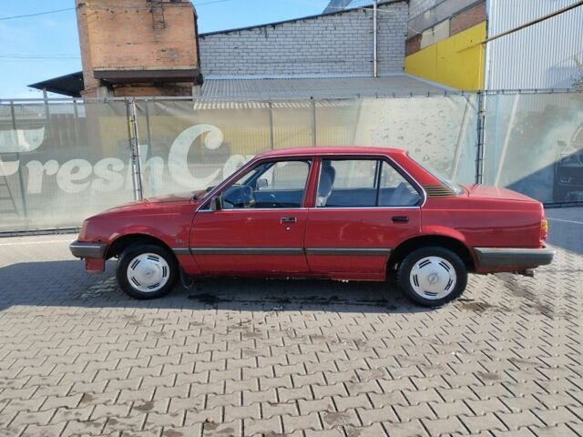 Червоний Опель Аскона, об'ємом двигуна 1.3 л та пробігом 400 тис. км за 1000 $, фото 19 на Automoto.ua