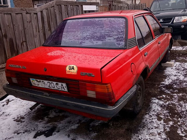 Червоний Опель Аскона, об'ємом двигуна 1.6 л та пробігом 350 тис. км за 650 $, фото 3 на Automoto.ua