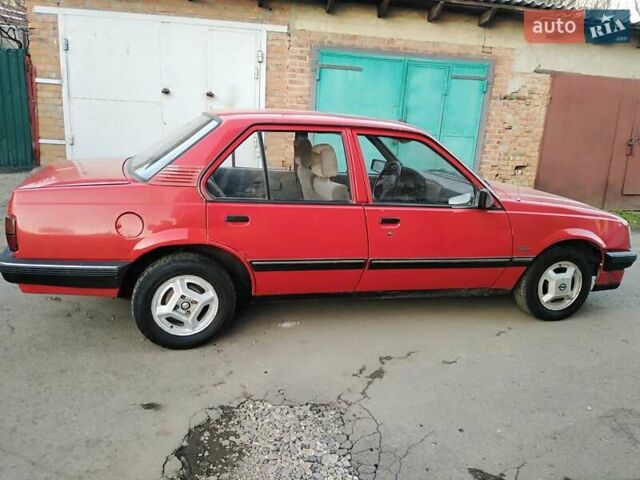 Опель Аскона 1986 в Хмельницком на Automoto.ua Красный Опель Аскона, объемом двигателя 2 л и пробегом 270 тыс. км за 1300 $, фото 4 на Automoto.ua