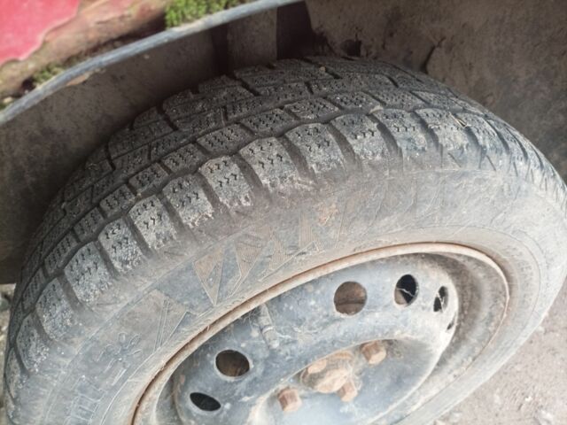 Красный Опель Аскона, объемом двигателя 1 л и пробегом 200 тыс. км за 400 $, фото 4 на Automoto.ua