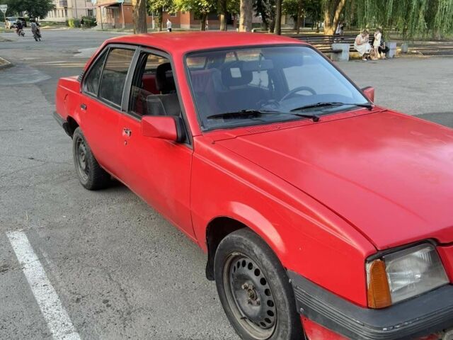 Красный Опель Аскона, объемом двигателя 1.5 л и пробегом 500 тыс. км за 358 $, фото 3 на Automoto.ua