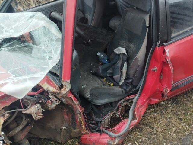 Червоний Опель Аскона, об'ємом двигуна 2 л та пробігом 1 тис. км за 238 $, фото 3 на Automoto.ua