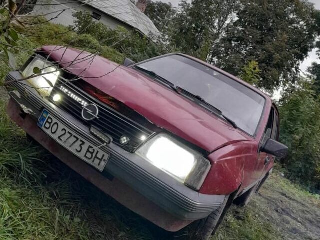 Червоний Опель Аскона, об'ємом двигуна 1.6 л та пробігом 315 тис. км за 850 $, фото 5 на Automoto.ua