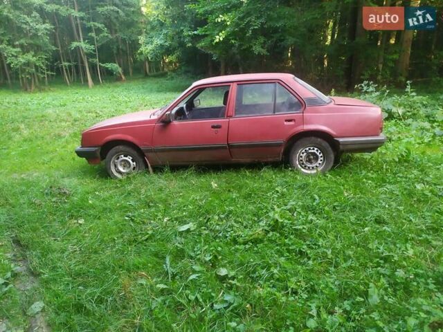 Красный Опель Аскона, объемом двигателя 1.6 л и пробегом 150 тыс. км за 320 $, фото 6 на Automoto.ua