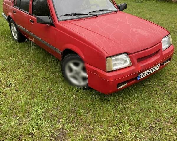 Червоний Опель Аскона, об'ємом двигуна 1.6 л та пробігом 97 тис. км за 900 $, фото 3 на Automoto.ua