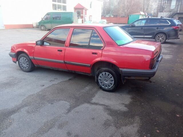 Красный Опель Аскона, объемом двигателя 1.6 л и пробегом 200 тыс. км за 750 $, фото 2 на Automoto.ua