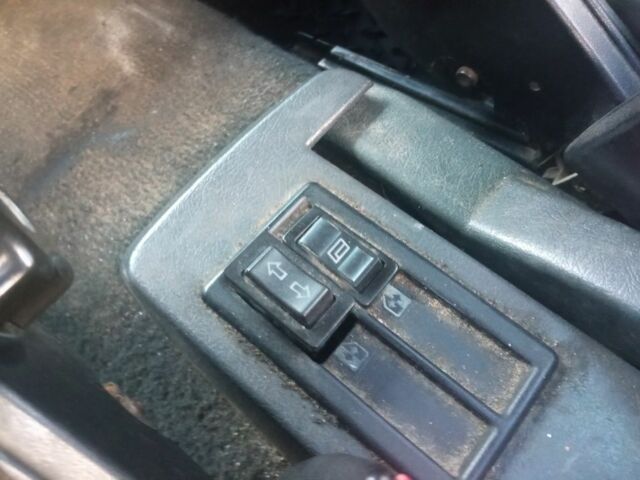 Красный Опель Аскона, объемом двигателя 1.6 л и пробегом 200 тыс. км за 750 $, фото 5 на Automoto.ua