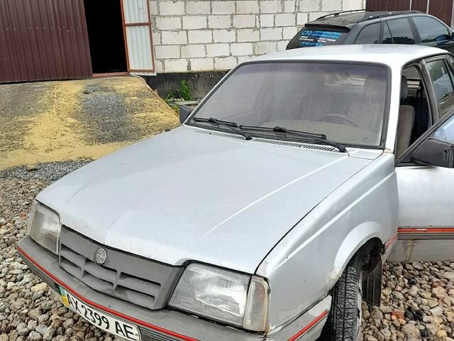 Опель Аскона, об'ємом двигуна 1.8 л та пробігом 0 тис. км за 410 $, фото 4 на Automoto.ua