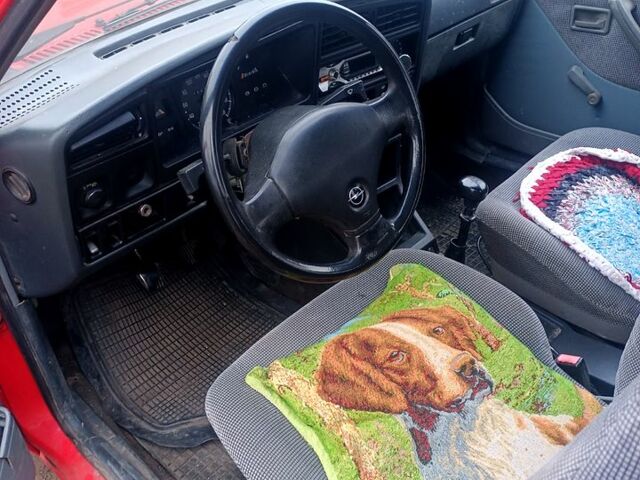 Опель Аскона, объемом двигателя 1.6 л и пробегом 0 тыс. км за 1000 $, фото 5 на Automoto.ua