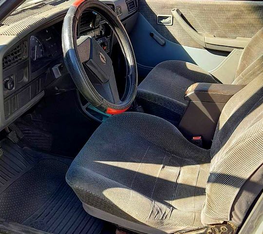 Опель Аскона, объемом двигателя 1.8 л и пробегом 211 тыс. км за 1000 $, фото 6 на Automoto.ua